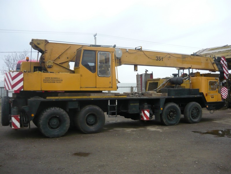 20 tonnás Tatra T4S 4x2/2 autódaru