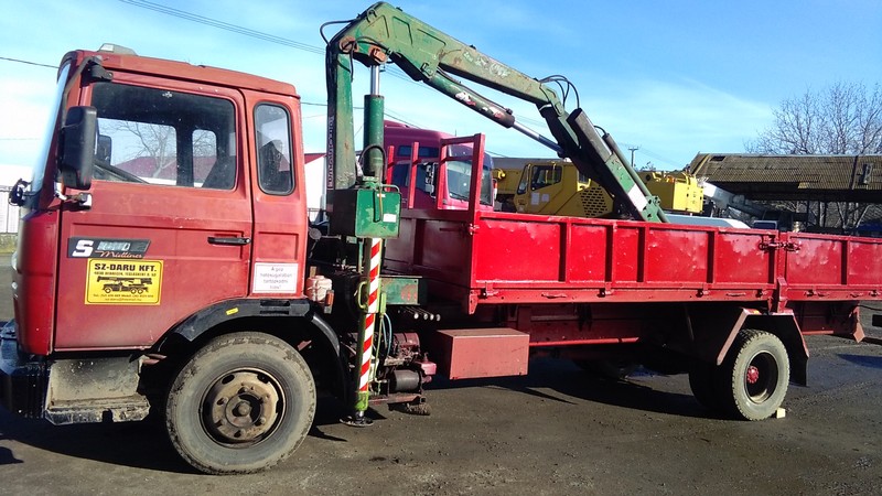 Renault JCB Vibromax JCB dömyölő